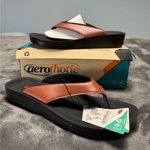 Aerothotic Sandal • Size 9 • NEVER WORN!